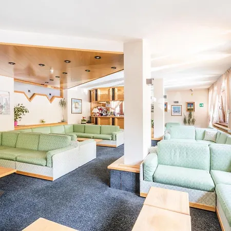 Hotel Alpina 3*
