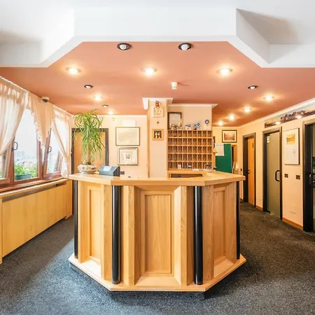 Hotel Alpina 3*
